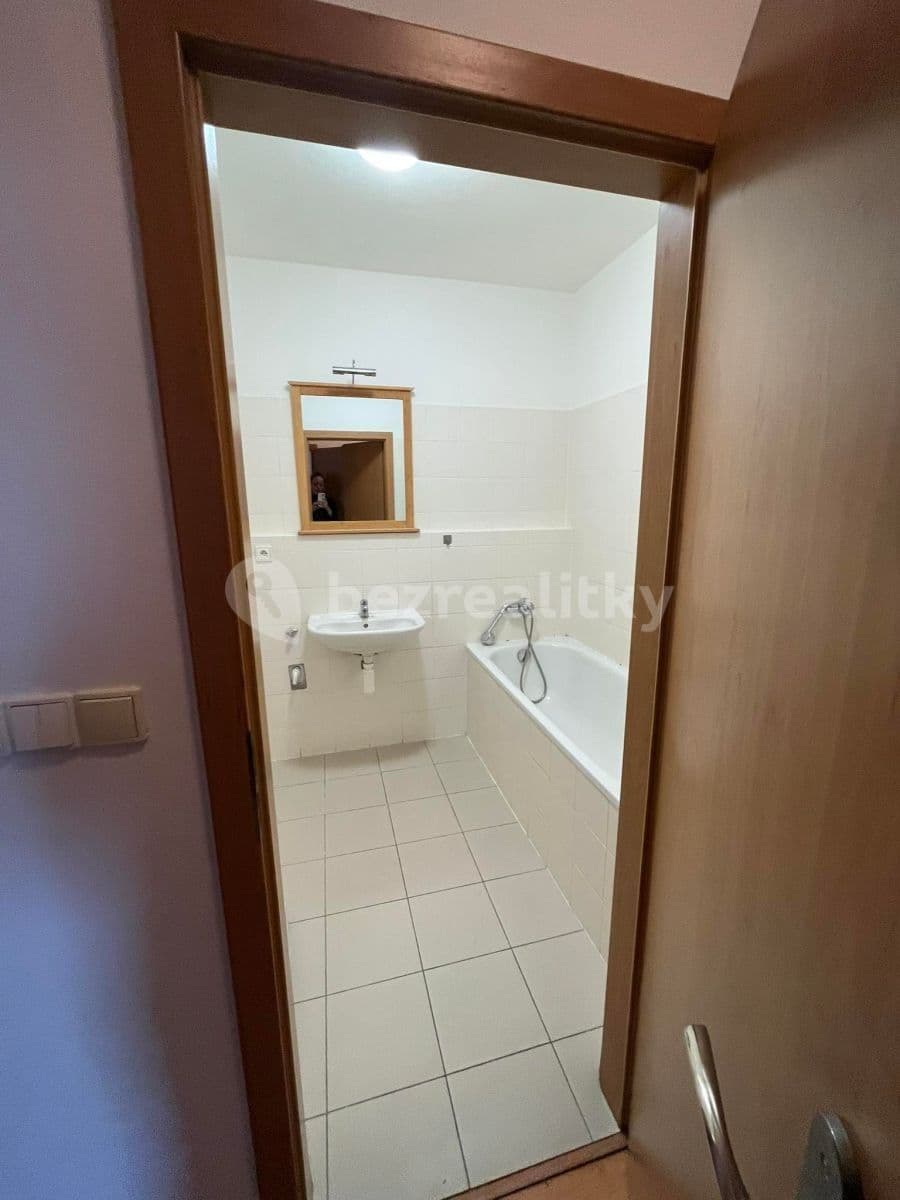 2 bedroom with open-plan kitchen flat for sale, 72 m², Na Slatince, Prague, Prague 2 bedroom with open-plan kitchen flat for sale, 72 m², Na Slatince, Prague, Prague