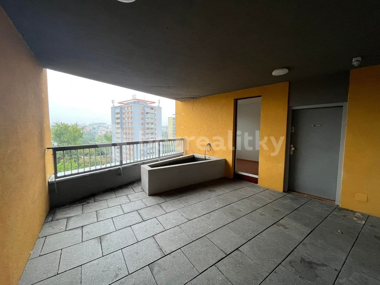 2 bedroom with open-plan kitchen flat for sale, 72 m², Na Slatince, Prague, Prague 2 bedroom with open-plan kitchen flat for sale, 72 m², Na Slatince, Prague, Prague