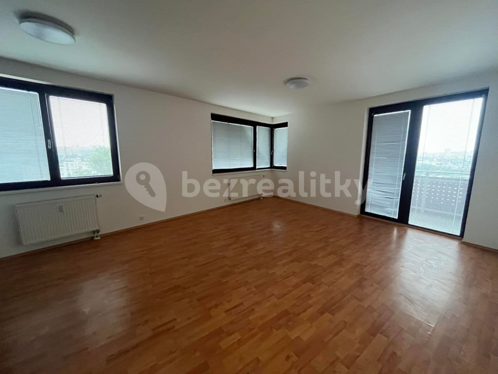 2 bedroom with open-plan kitchen flat for sale, 72 m², Na Slatince, Prague, Prague 2 bedroom with open-plan kitchen flat for sale, 72 m², Na Slatince, Prague, Prague