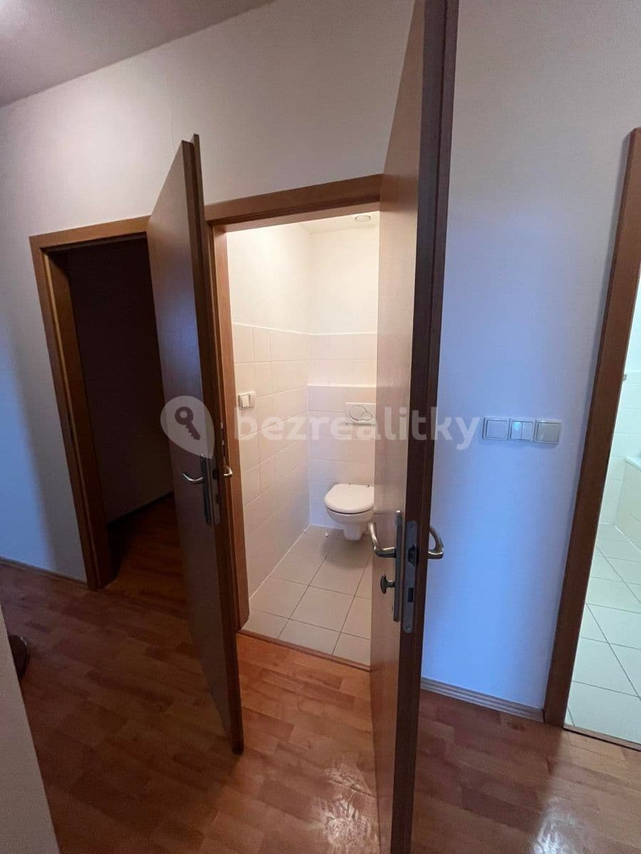 2 bedroom with open-plan kitchen flat for sale, 72 m², Na Slatince, Prague, Prague 2 bedroom with open-plan kitchen flat for sale, 72 m², Na Slatince, Prague, Prague