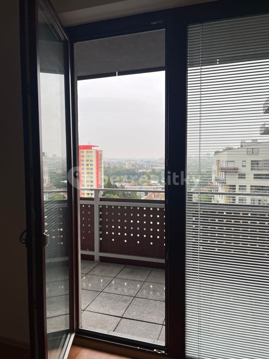 2 bedroom with open-plan kitchen flat for sale, 72 m², Na Slatince, Prague, Prague 2 bedroom with open-plan kitchen flat for sale, 72 m², Na Slatince, Prague, Prague