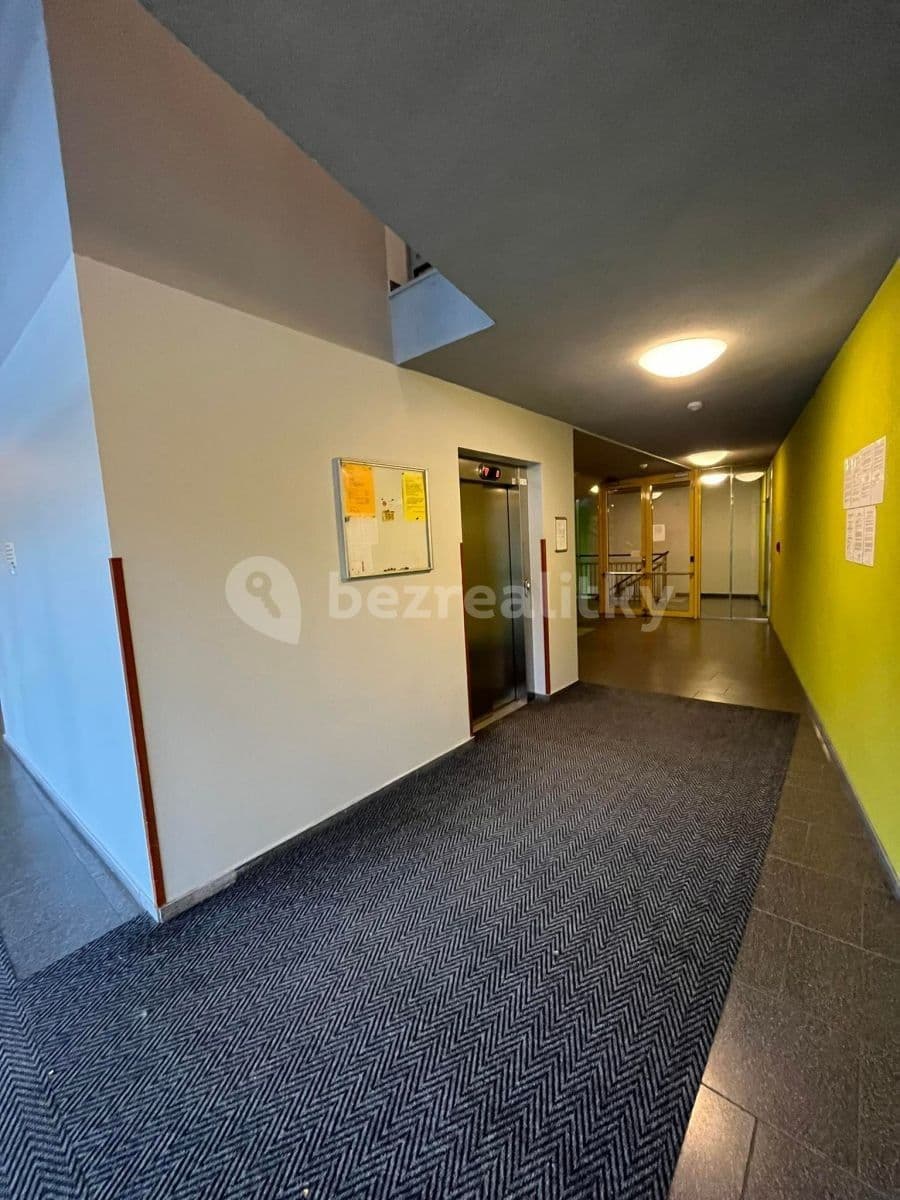 2 bedroom with open-plan kitchen flat for sale, 72 m², Na Slatince, Prague, Prague 2 bedroom with open-plan kitchen flat for sale, 72 m², Na Slatince, Prague, Prague