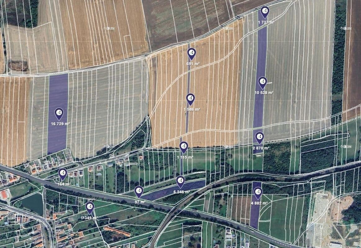 plot for sale, 104,695 m², Rynholec, Středočeský Region plot for sale, 104,695 m², Rynholec, Středočeský Region