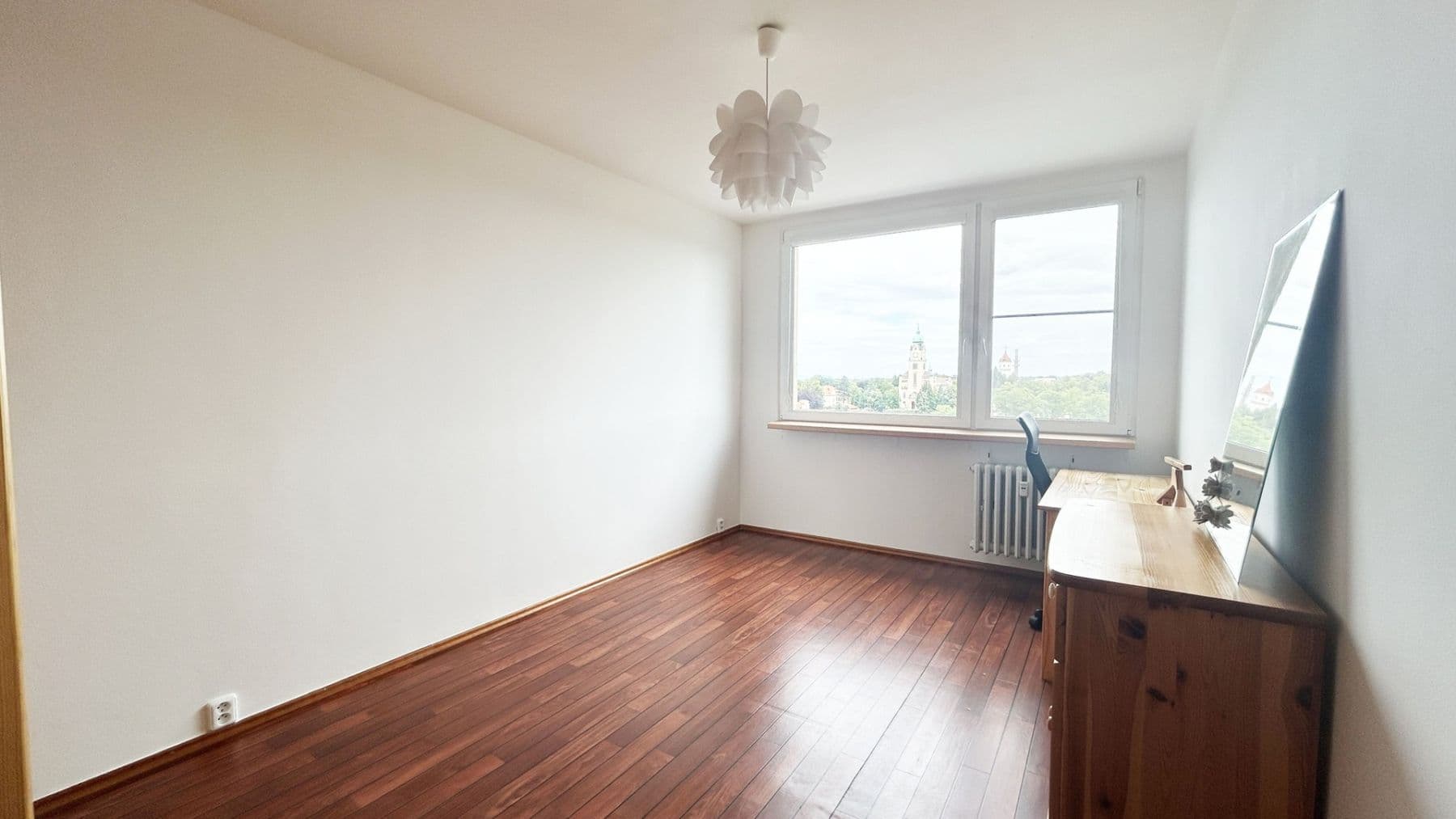 2 bedroom with open-plan kitchen flat to rent, 66 m², Katovická, Prague, Prague 2 bedroom with open-plan kitchen flat to rent, 66 m², Katovická, Prague, Prague