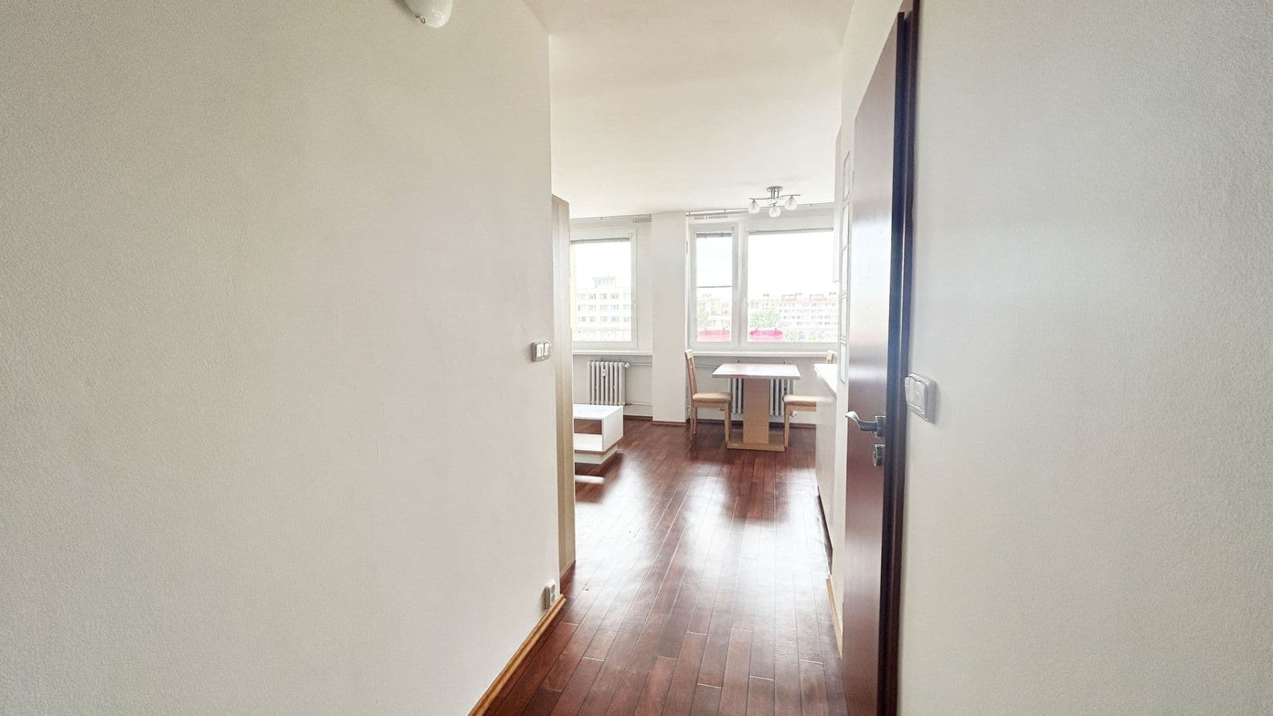 2 bedroom with open-plan kitchen flat to rent, 66 m², Katovická, Prague, Prague 2 bedroom with open-plan kitchen flat to rent, 66 m², Katovická, Prague, Prague