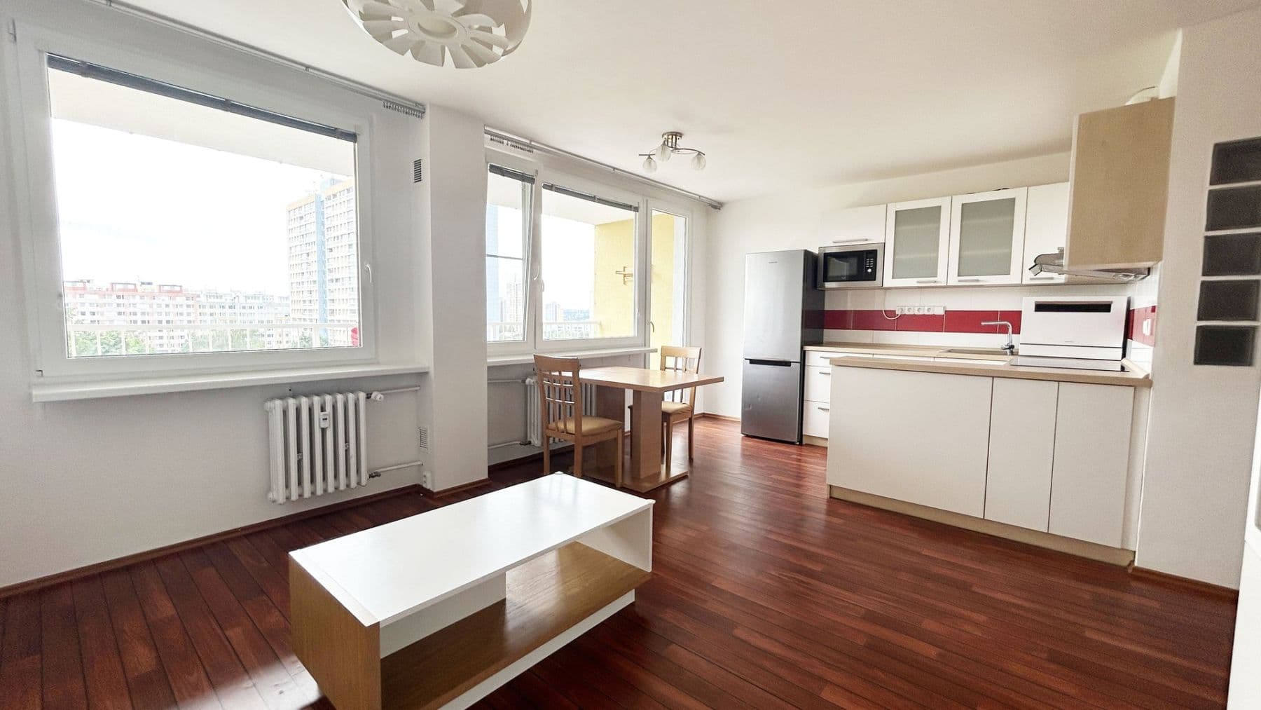 2 bedroom with open-plan kitchen flat to rent, 66 m², Katovická, Prague, Prague 2 bedroom with open-plan kitchen flat to rent, 66 m², Katovická, Prague, Prague
