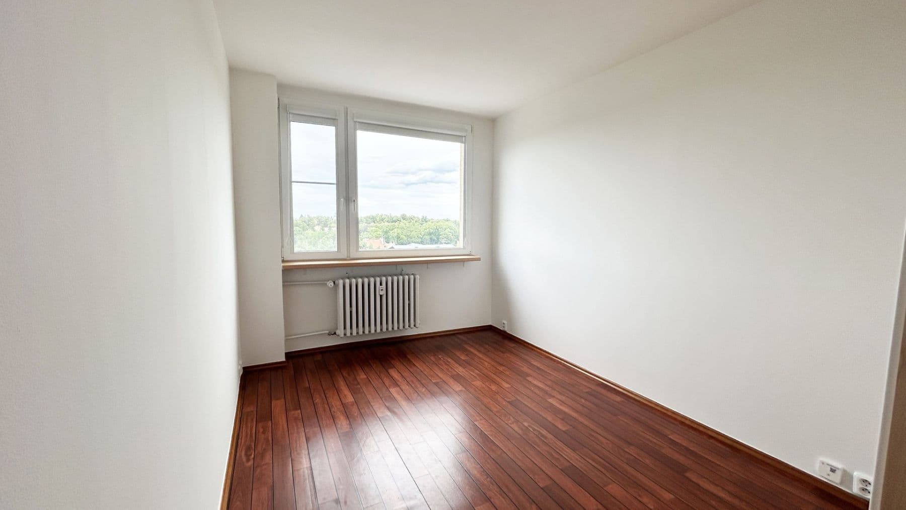 2 bedroom with open-plan kitchen flat to rent, 66 m², Katovická, Prague, Prague 2 bedroom with open-plan kitchen flat to rent, 66 m², Katovická, Prague, Prague