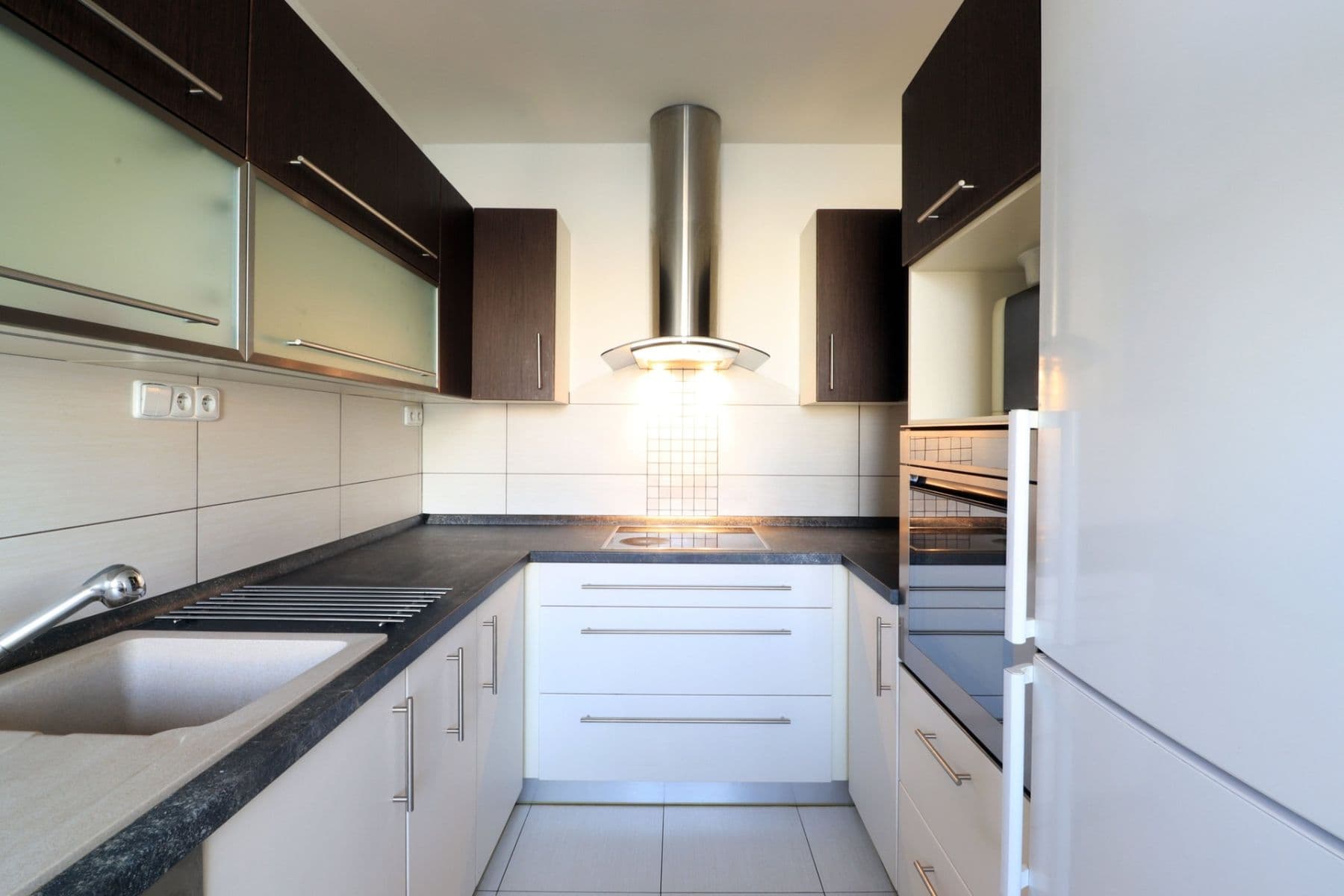 3 bedroom flat to rent, 70 m², Benkova, Prague, Prague 3 bedroom flat to rent, 70 m², Benkova, Prague, Prague
