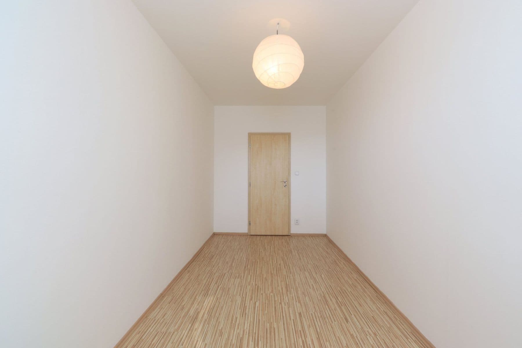 3 bedroom flat to rent, 70 m², Benkova, Prague, Prague 3 bedroom flat to rent, 70 m², Benkova, Prague, Prague