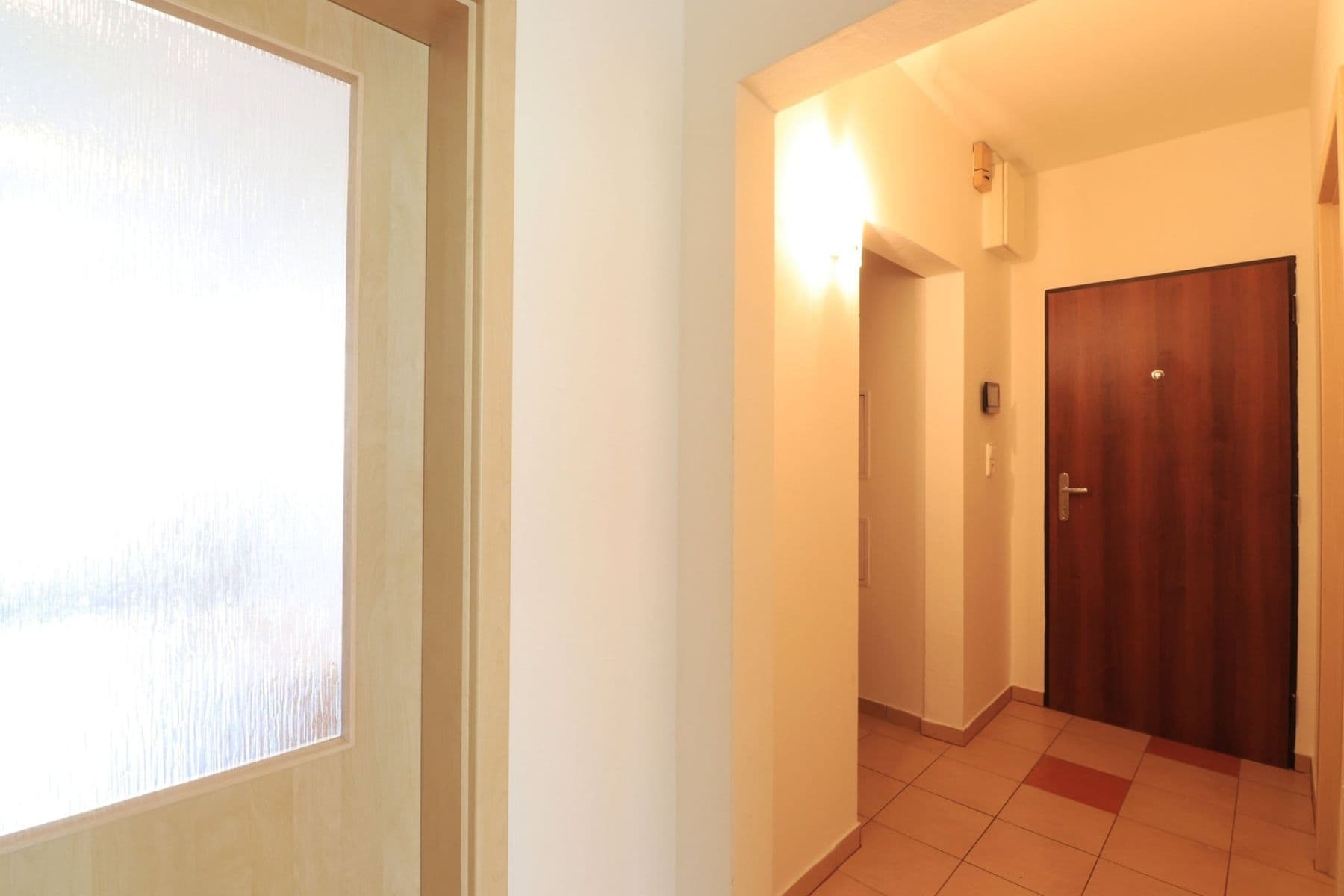 3 bedroom flat to rent, 70 m², Benkova, Prague, Prague 3 bedroom flat to rent, 70 m², Benkova, Prague, Prague