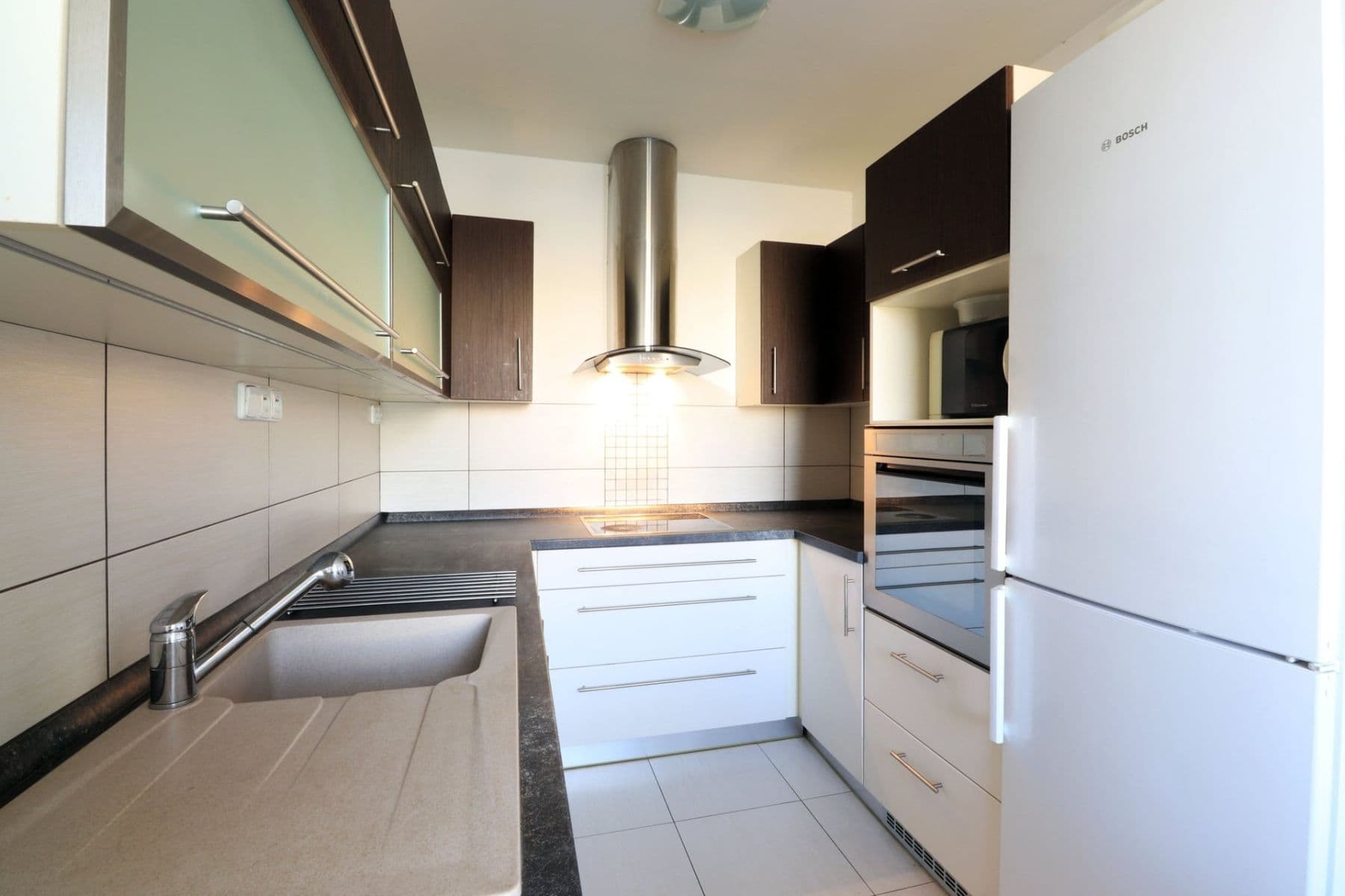 3 bedroom flat to rent, 70 m², Benkova, Prague, Prague 3 bedroom flat to rent, 70 m², Benkova, Prague, Prague