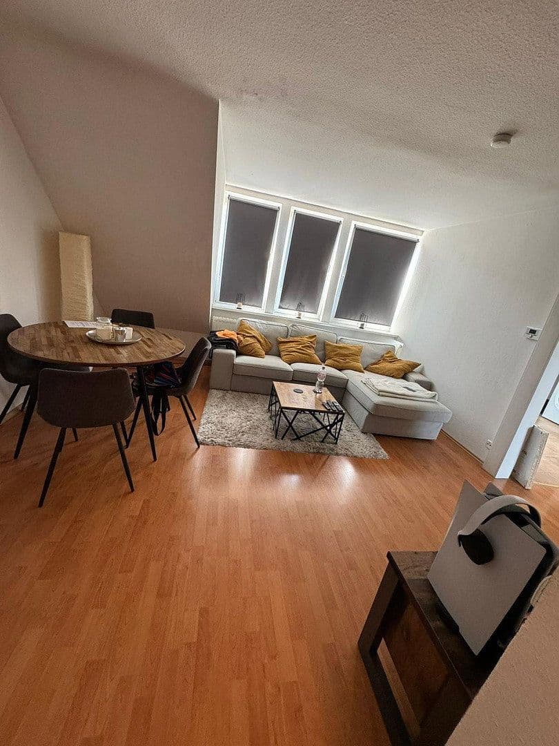 3 bedroom flat to rent, 64 m², Kölner Straße 228, Krefeld, North Rhine-Westphalia 3 bedroom flat to rent, 64 m², Kölner Straße 228, Krefeld, North Rhine-Westphalia