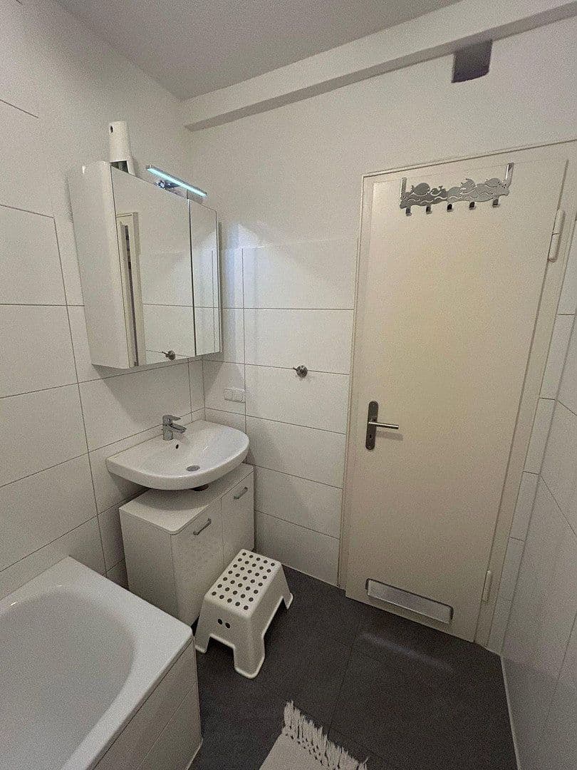 3 bedroom flat to rent, 69 m², Duisburg, North Rhine-Westphalia 3 bedroom flat to rent, 69 m², Duisburg, North Rhine-Westphalia