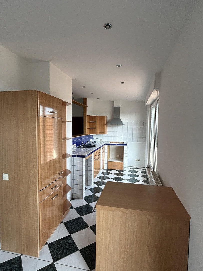 1 bedroom with open-plan kitchen flat to rent, 74 m², Tulpenstr. 28, Duisburg, North Rhine-Westphalia 1 bedroom with open-plan kitchen flat to rent, 74 m², Tulpenstr. 28, Duisburg, North Rhine-Westphalia