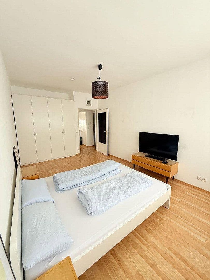 1 bedroom with open-plan kitchen flat to rent, 70 m², Friedrichstraße 22, Bonn, North Rhine-Westphalia 1 bedroom with open-plan kitchen flat to rent, 70 m², Friedrichstraße 22, Bonn, North Rhine-Westphalia