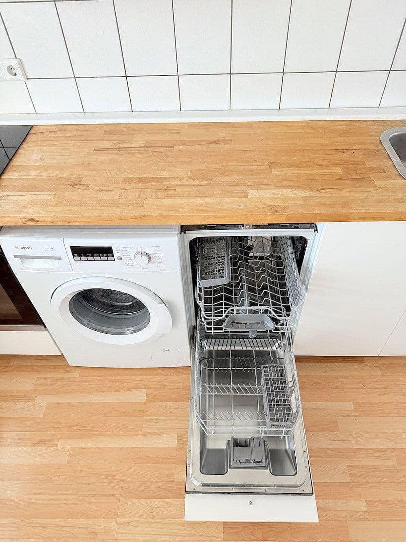 1 bedroom with open-plan kitchen flat to rent, 70 m², Friedrichstraße 22, Bonn, North Rhine-Westphalia 1 bedroom with open-plan kitchen flat to rent, 70 m², Friedrichstraße 22, Bonn, North Rhine-Westphalia