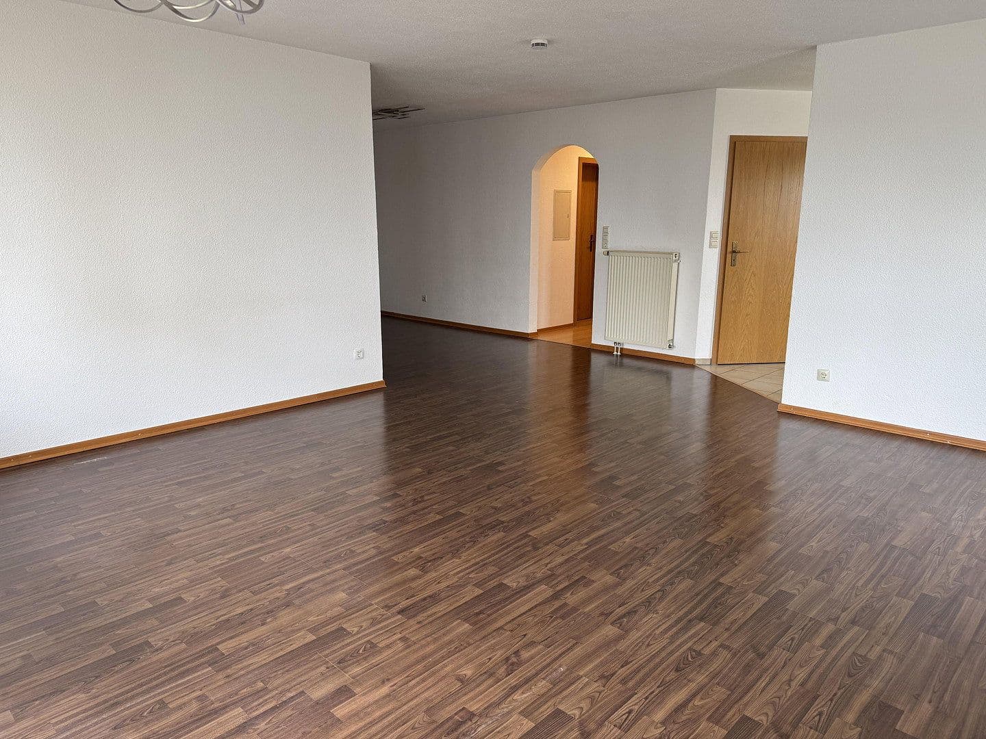 2 bedroom with open-plan kitchen flat to rent, 90 m², Lottstetten, Baden-Württemberg 2 bedroom with open-plan kitchen flat to rent, 90 m², Lottstetten, Baden-Württemberg