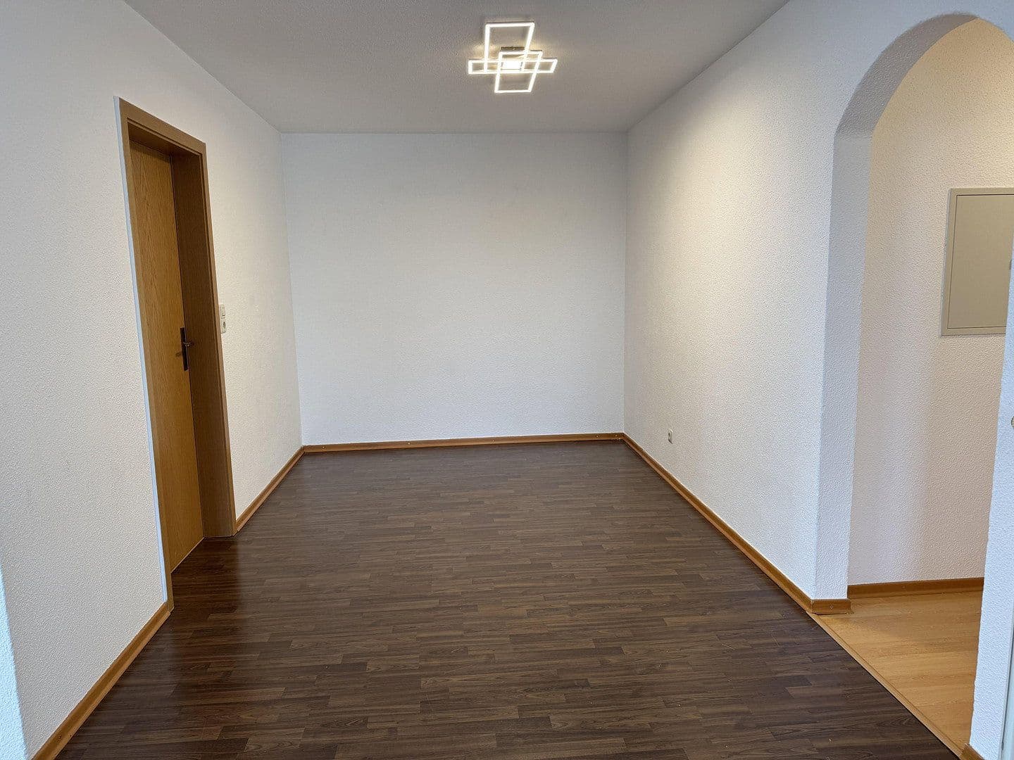 2 bedroom with open-plan kitchen flat to rent, 90 m², Lottstetten, Baden-Württemberg 2 bedroom with open-plan kitchen flat to rent, 90 m², Lottstetten, Baden-Württemberg