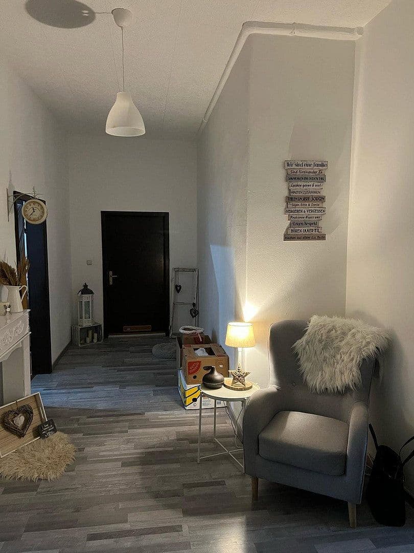 4 bedroom flat to rent, 107 m², Ascher Str. 15, Hof, Bavaria 4 bedroom flat to rent, 107 m², Ascher Str. 15, Hof, Bavaria