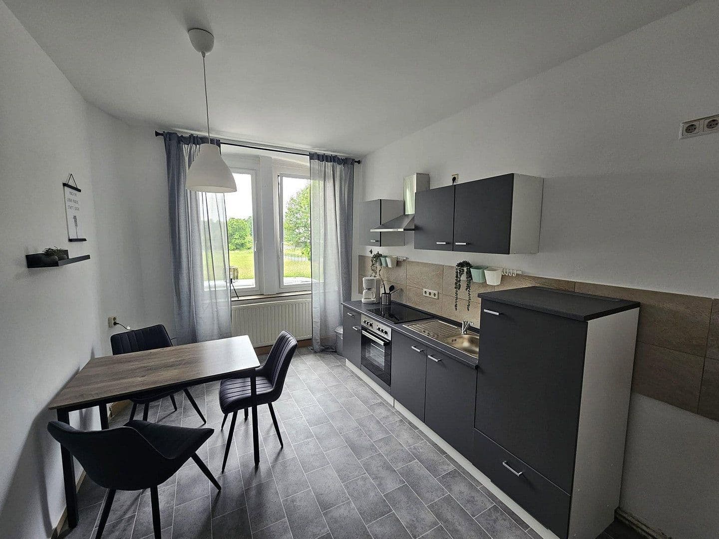 4 bedroom flat to rent, 107 m², Ascher Str. 15, Hof, Bavaria 4 bedroom flat to rent, 107 m², Ascher Str. 15, Hof, Bavaria