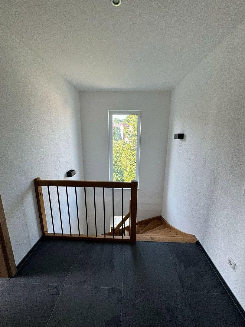 house to rent, 168 m², Neuburger Straße 21a, Ehekirchen, Bavaria house to rent, 168 m², Neuburger Straße 21a, Ehekirchen, Bavaria