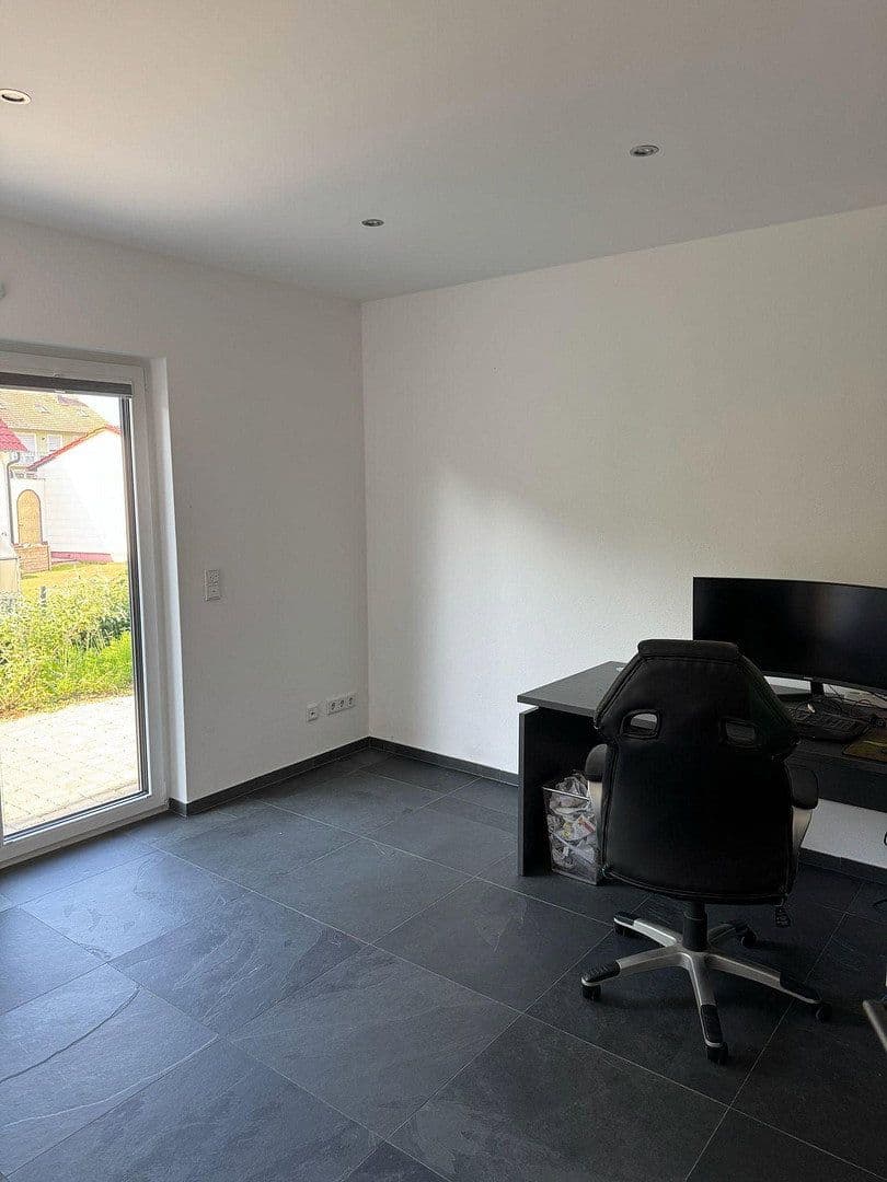 house to rent, 168 m², Neuburger Straße 21a, Ehekirchen, Bavaria house to rent, 168 m², Neuburger Straße 21a, Ehekirchen, Bavaria