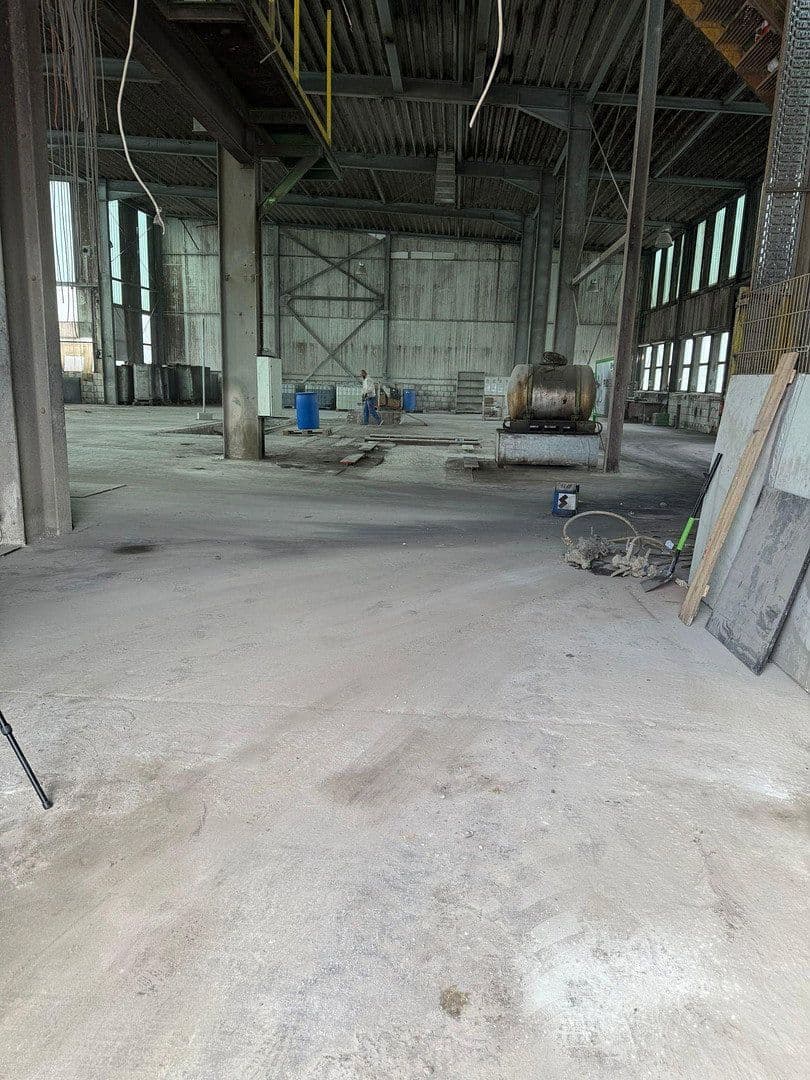 non-residential property to rent, 2,200 m², Hohendorfer Marke, Merseburg, Saxony-Anhalt non-residential property to rent, 2,200 m², Hohendorfer Marke, Merseburg, Saxony-Anhalt