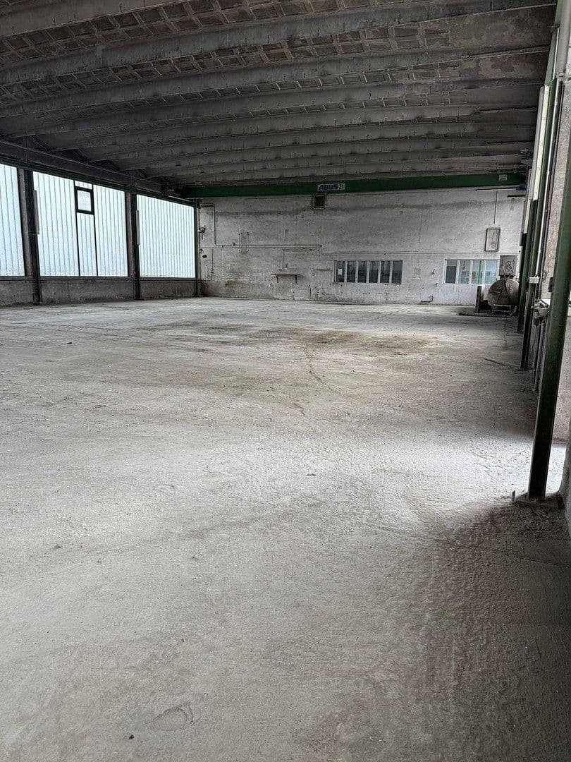 non-residential property to rent, 2,200 m², Hohendorfer Marke, Merseburg, Saxony-Anhalt non-residential property to rent, 2,200 m², Hohendorfer Marke, Merseburg, Saxony-Anhalt