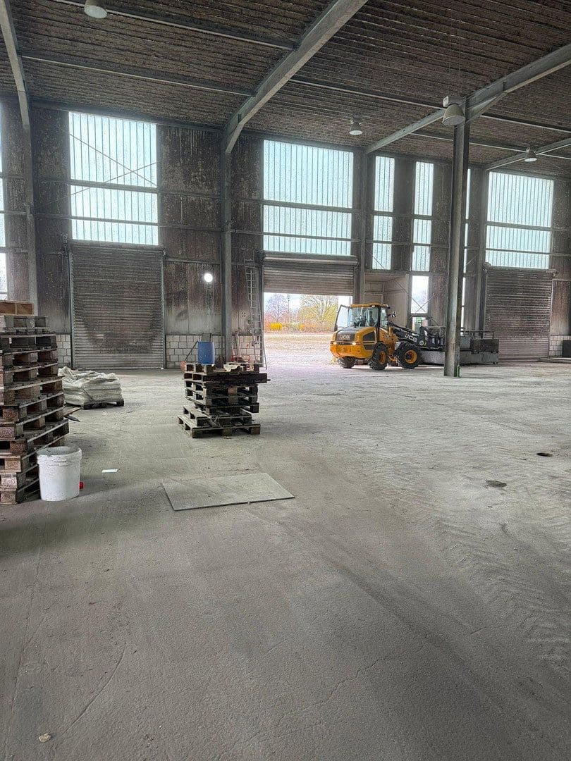non-residential property to rent, 2,200 m², Hohendorfer Marke, Merseburg, Saxony-Anhalt non-residential property to rent, 2,200 m², Hohendorfer Marke, Merseburg, Saxony-Anhalt