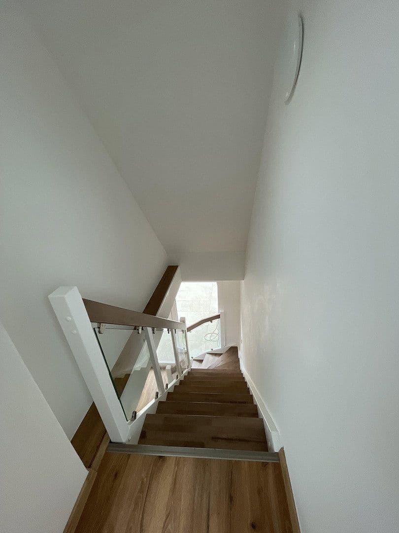 5 bedroom flat to rent, 99 m², Düsseldorf, North Rhine-Westphalia 5 bedroom flat to rent, 99 m², Düsseldorf, North Rhine-Westphalia
