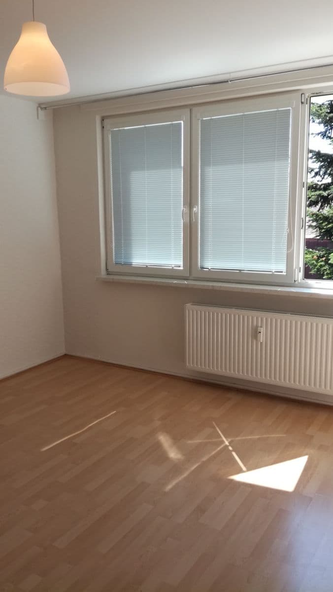 Studio flat to rent, 26 m², Na Pastvisku, Opava, Moravskoslezský Region Studio flat to rent, 26 m², Na Pastvisku, Opava, Moravskoslezský Region