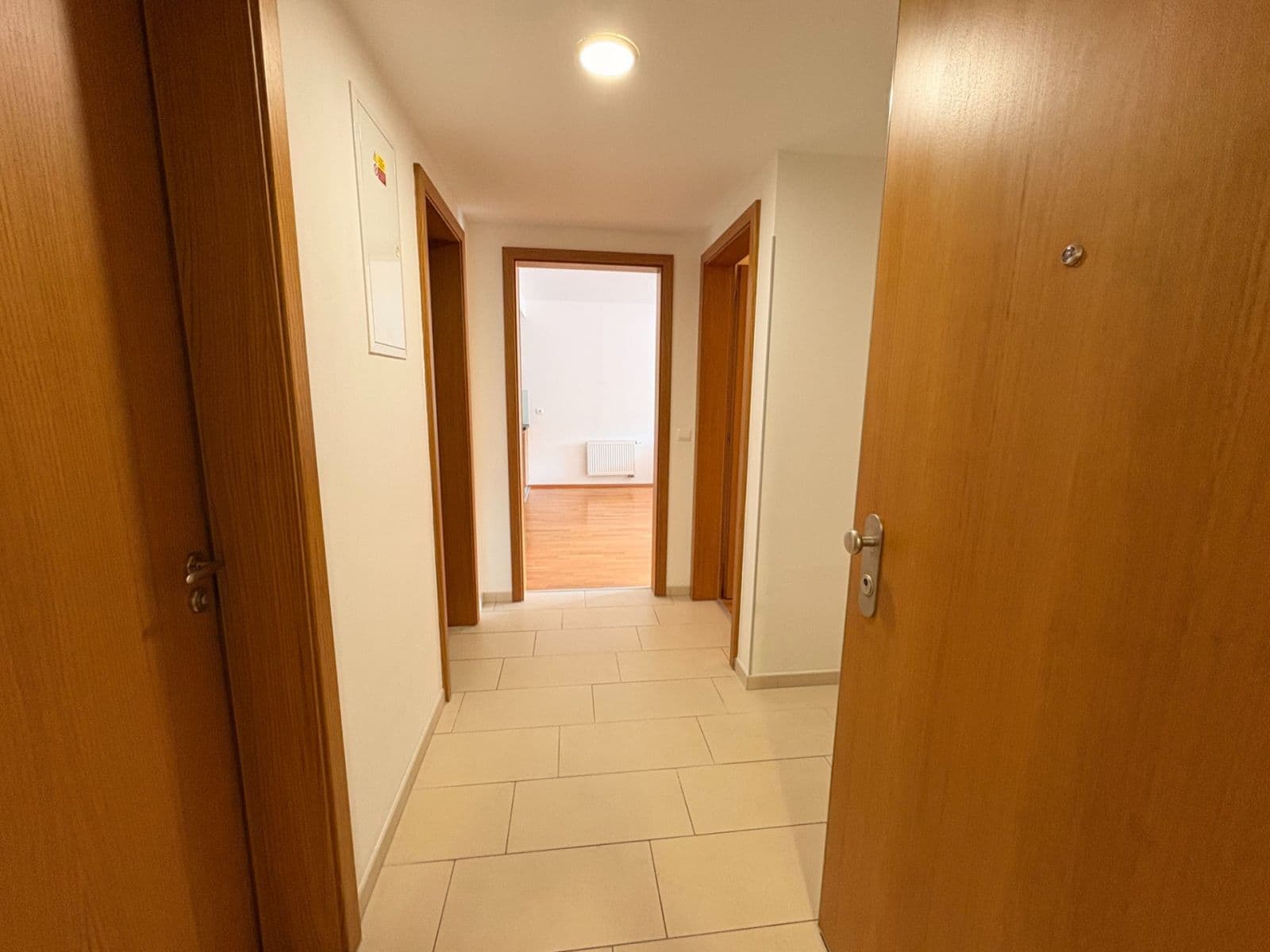 1 bedroom with open-plan kitchen flat to rent, 75 m², Linhartova, Prague, Prague 1 bedroom with open-plan kitchen flat to rent, 75 m², Linhartova, Prague, Prague