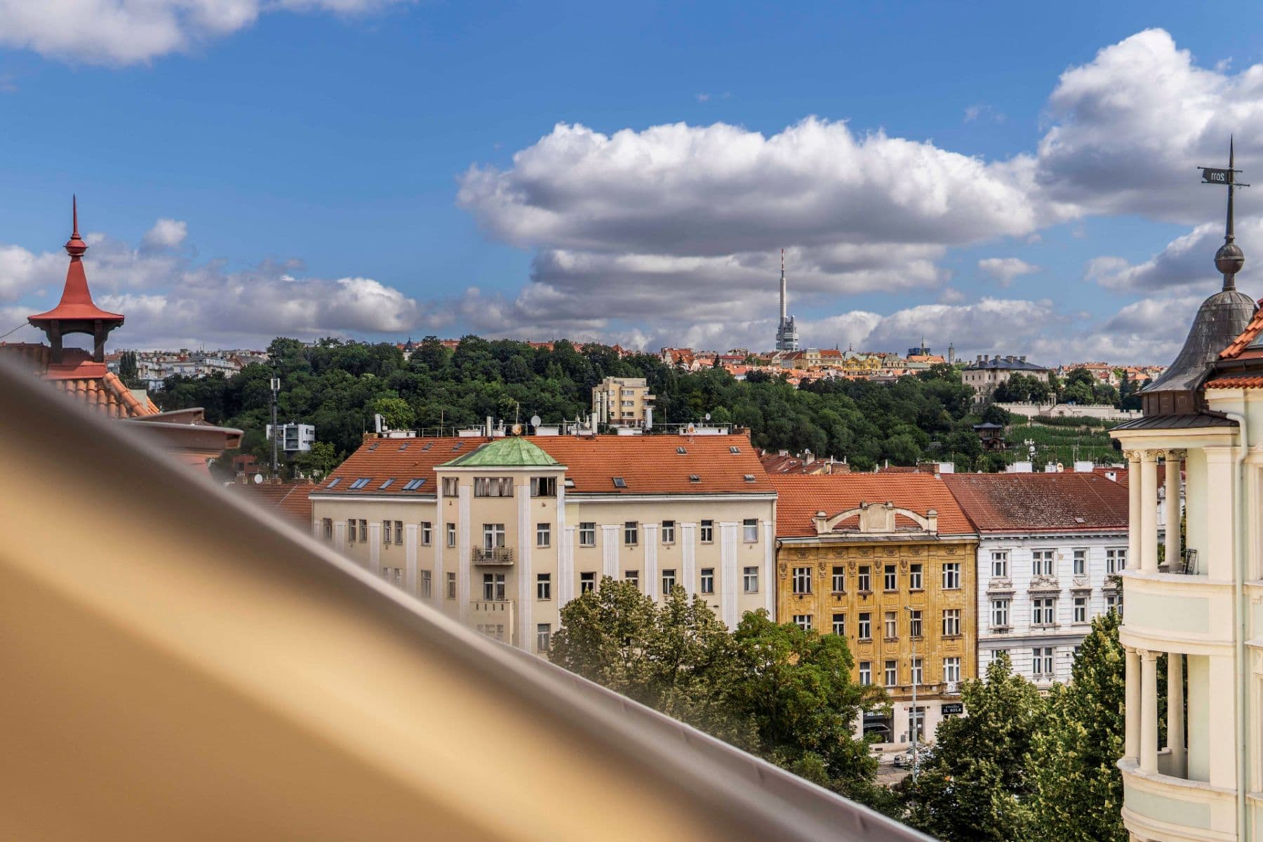 2 bedroom with open-plan kitchen flat to rent, 91 m², Sezimova, Prague, Prague 2 bedroom with open-plan kitchen flat to rent, 91 m², Sezimova, Prague, Prague