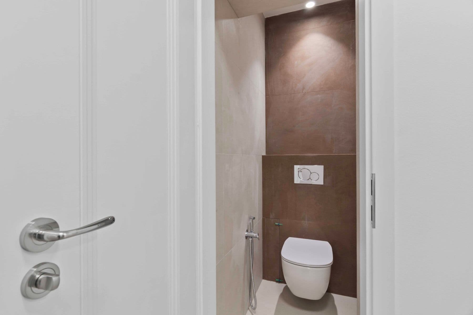 3 bedroom with open-plan kitchen flat to rent, 87 m², Sezimova, Prague, Prague 3 bedroom with open-plan kitchen flat to rent, 87 m², Sezimova, Prague, Prague