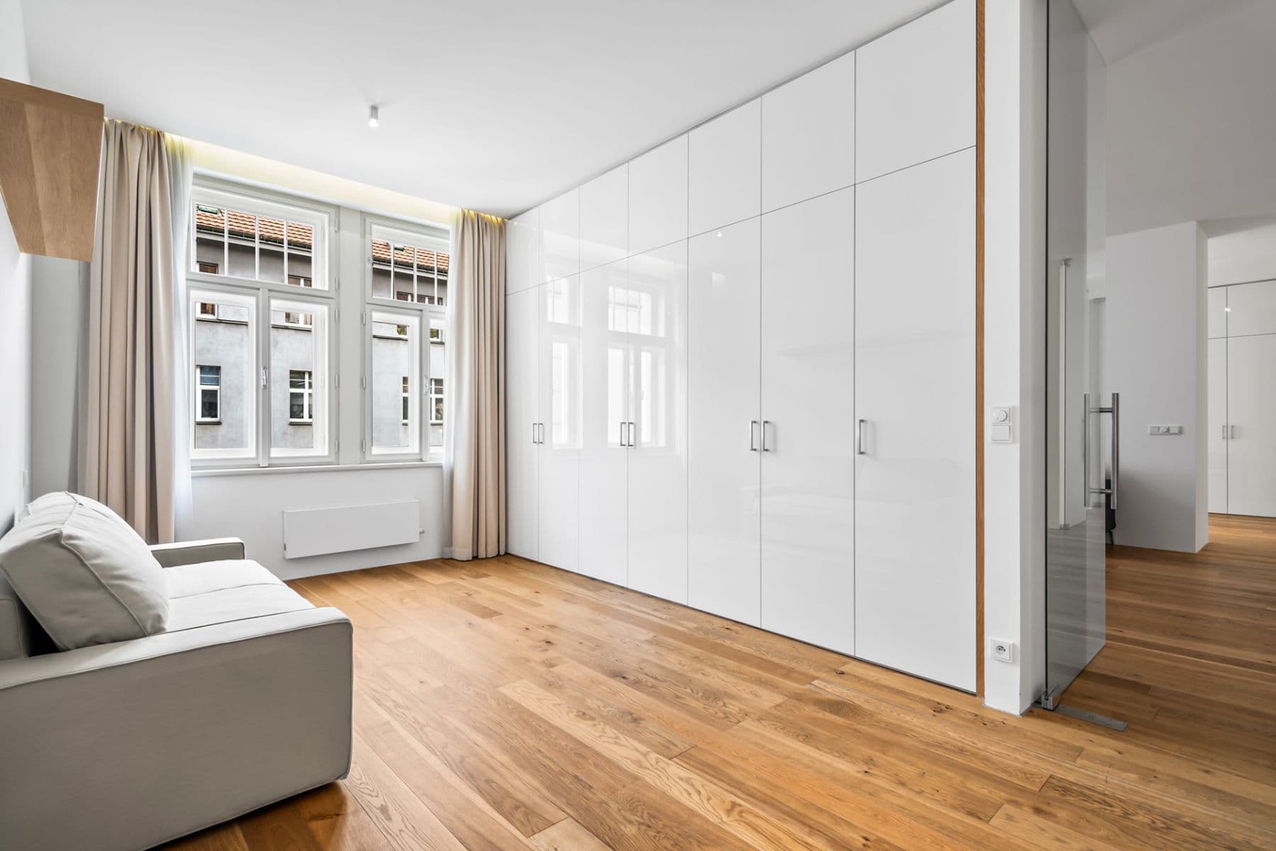 2 bedroom with open-plan kitchen flat to rent, 109 m², Laubova, Prague, Prague 2 bedroom with open-plan kitchen flat to rent, 109 m², Laubova, Prague, Prague