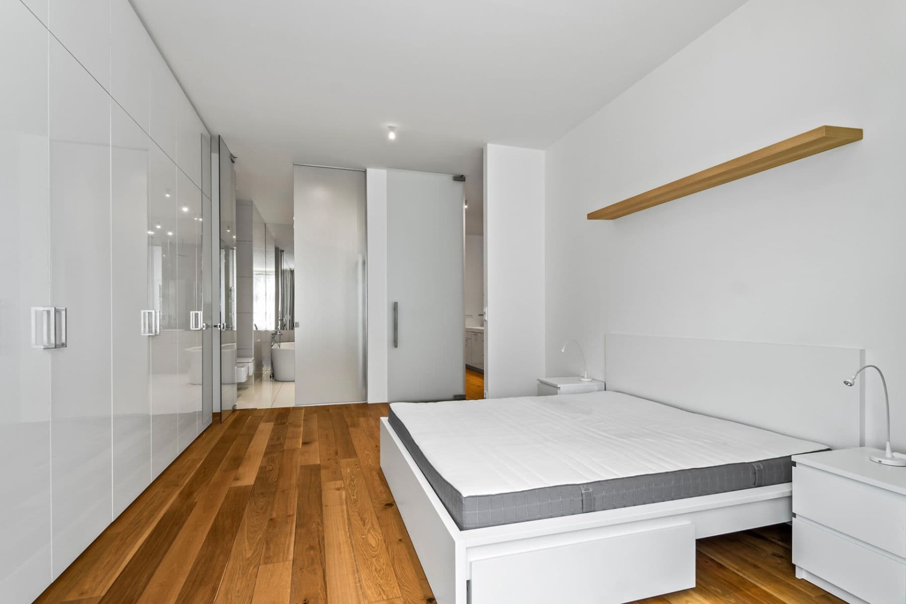 2 bedroom with open-plan kitchen flat to rent, 109 m², Laubova, Prague, Prague 2 bedroom with open-plan kitchen flat to rent, 109 m², Laubova, Prague, Prague