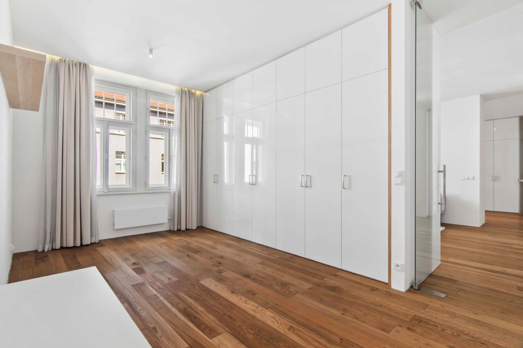 2 bedroom with open-plan kitchen flat to rent, 109 m², Laubova, Prague, Prague 2 bedroom with open-plan kitchen flat to rent, 109 m², Laubova, Prague, Prague