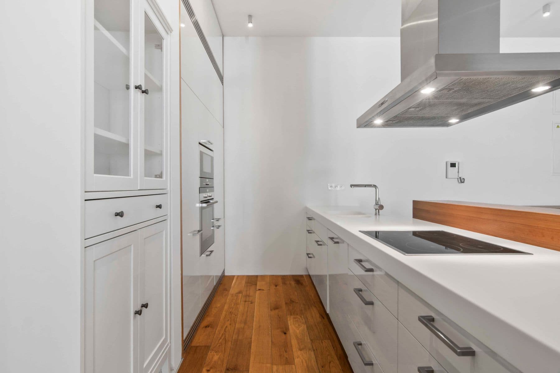 2 bedroom with open-plan kitchen flat to rent, 109 m², Laubova, Prague, Prague 2 bedroom with open-plan kitchen flat to rent, 109 m², Laubova, Prague, Prague