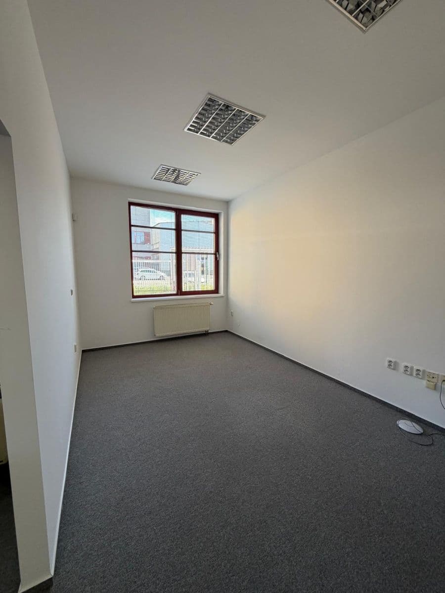 office to rent, 250 m², Novoveská, Ostrava, Moravskoslezský Region office to rent, 250 m², Novoveská, Ostrava, Moravskoslezský Region