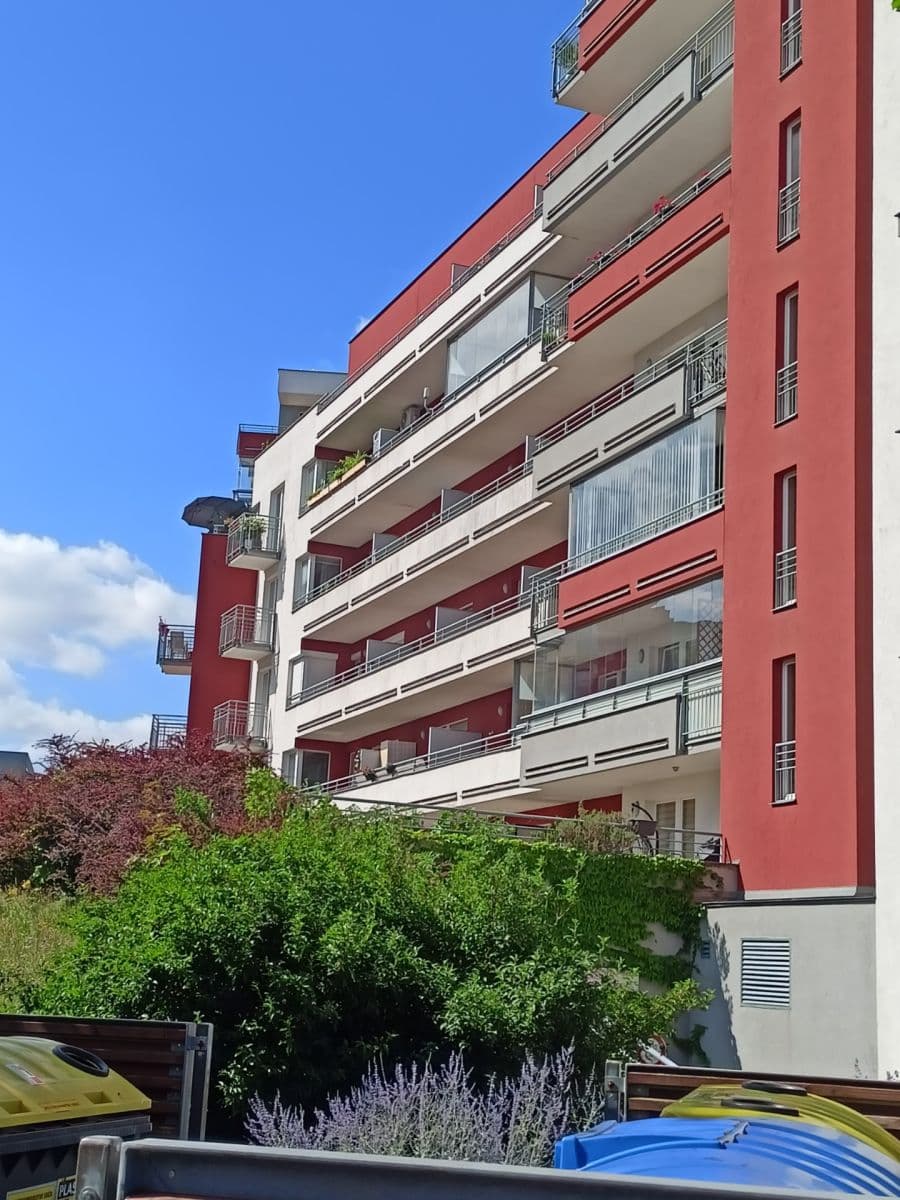 Studio flat to rent, 35 m², Pavla Beneše, Prague, Prague Studio flat to rent, 35 m², Pavla Beneše, Prague, Prague