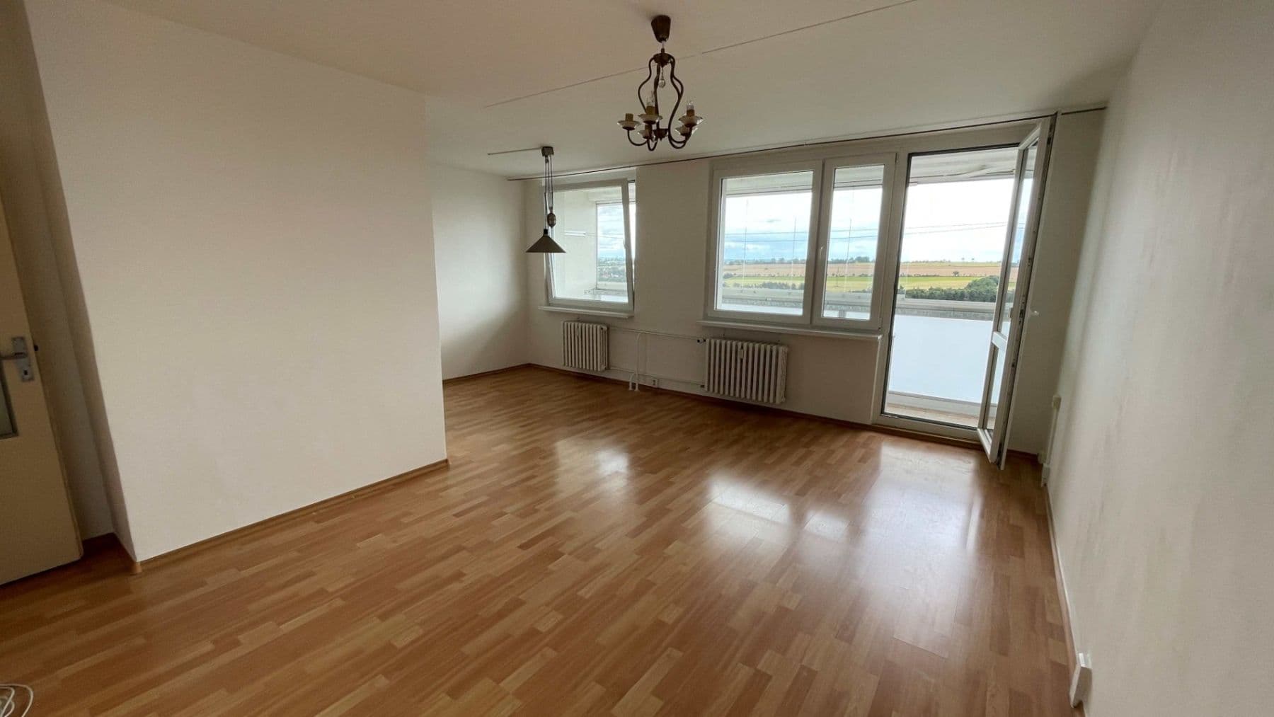 2 bedroom with open-plan kitchen flat to rent, 76 m², Janského, Prague, Prague 2 bedroom with open-plan kitchen flat to rent, 76 m², Janského, Prague, Prague