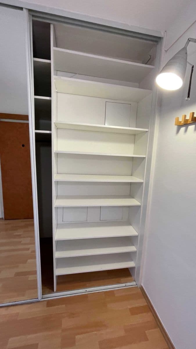 2 bedroom with open-plan kitchen flat to rent, 76 m², Janského, Prague, Prague 2 bedroom with open-plan kitchen flat to rent, 76 m², Janského, Prague, Prague