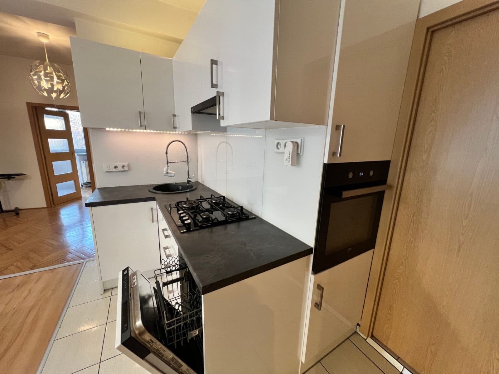 1 bedroom with open-plan kitchen flat to rent, 45 m², Pivovarnická, Prague, Prague 1 bedroom with open-plan kitchen flat to rent, 45 m², Pivovarnická, Prague, Prague
