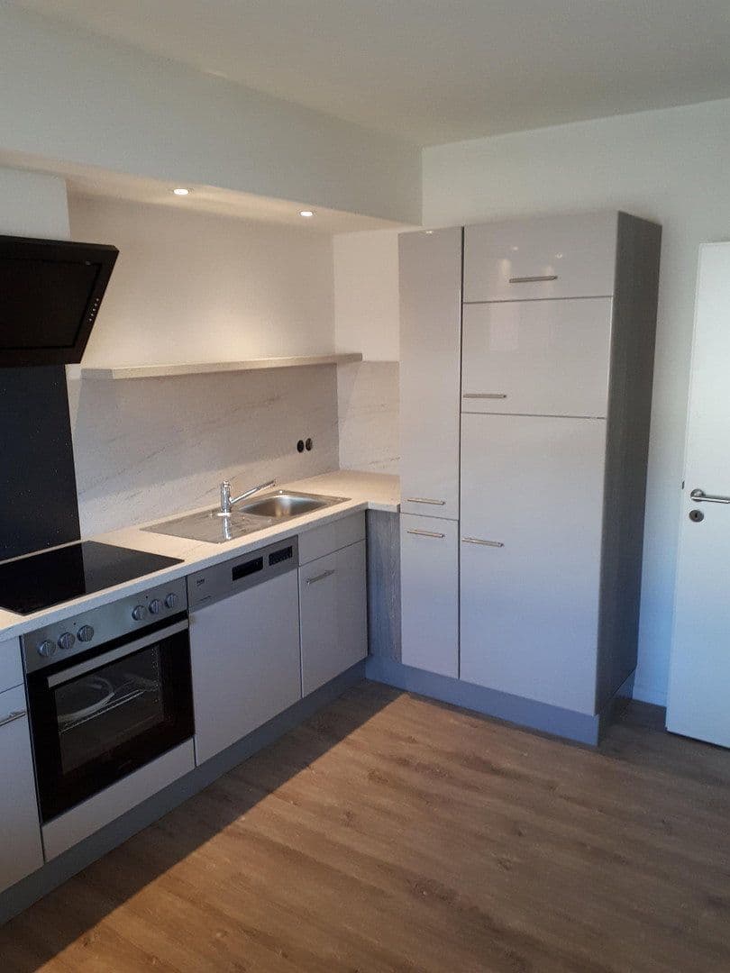 2 bedroom with open-plan kitchen flat to rent, 110 m², Lübeck, Schleswig-Holstein 2 bedroom with open-plan kitchen flat to rent, 110 m², Lübeck, Schleswig-Holstein