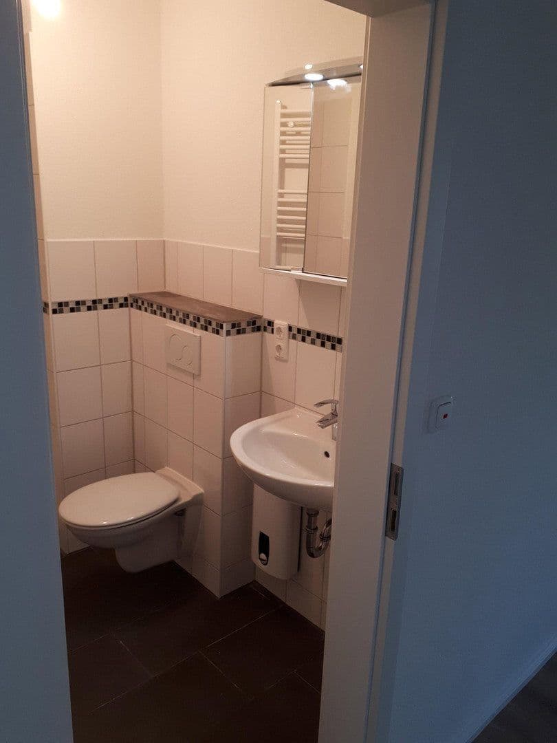 2 bedroom with open-plan kitchen flat to rent, 110 m², Lübeck, Schleswig-Holstein 2 bedroom with open-plan kitchen flat to rent, 110 m², Lübeck, Schleswig-Holstein