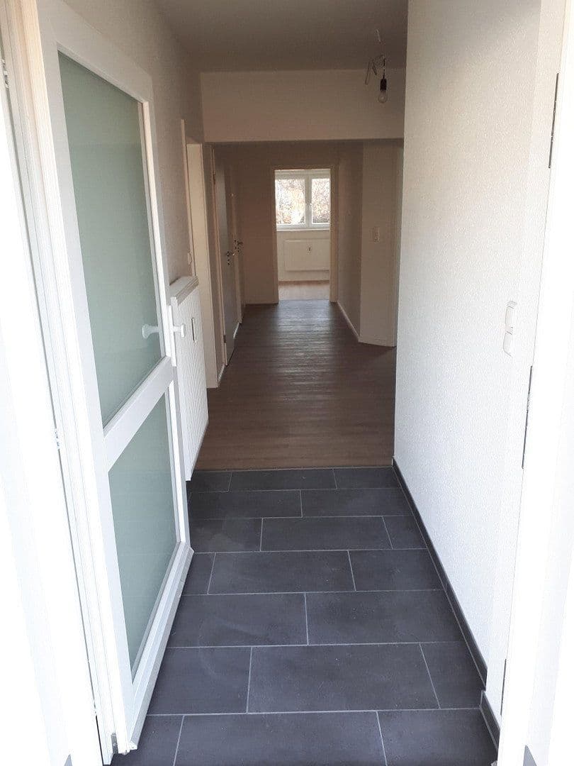 2 bedroom with open-plan kitchen flat to rent, 110 m², Lübeck, Schleswig-Holstein 2 bedroom with open-plan kitchen flat to rent, 110 m², Lübeck, Schleswig-Holstein