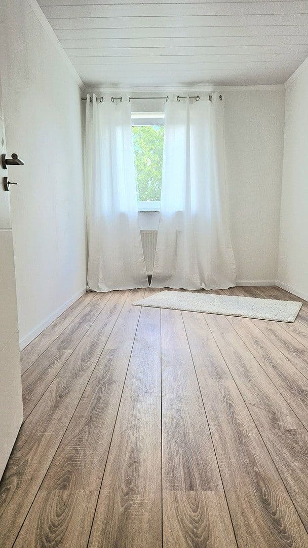 4 bedroom flat for sale, 83 m², Büdesheim, Rhineland-Palatinate 4 bedroom flat for sale, 83 m², Büdesheim, Rhineland-Palatinate