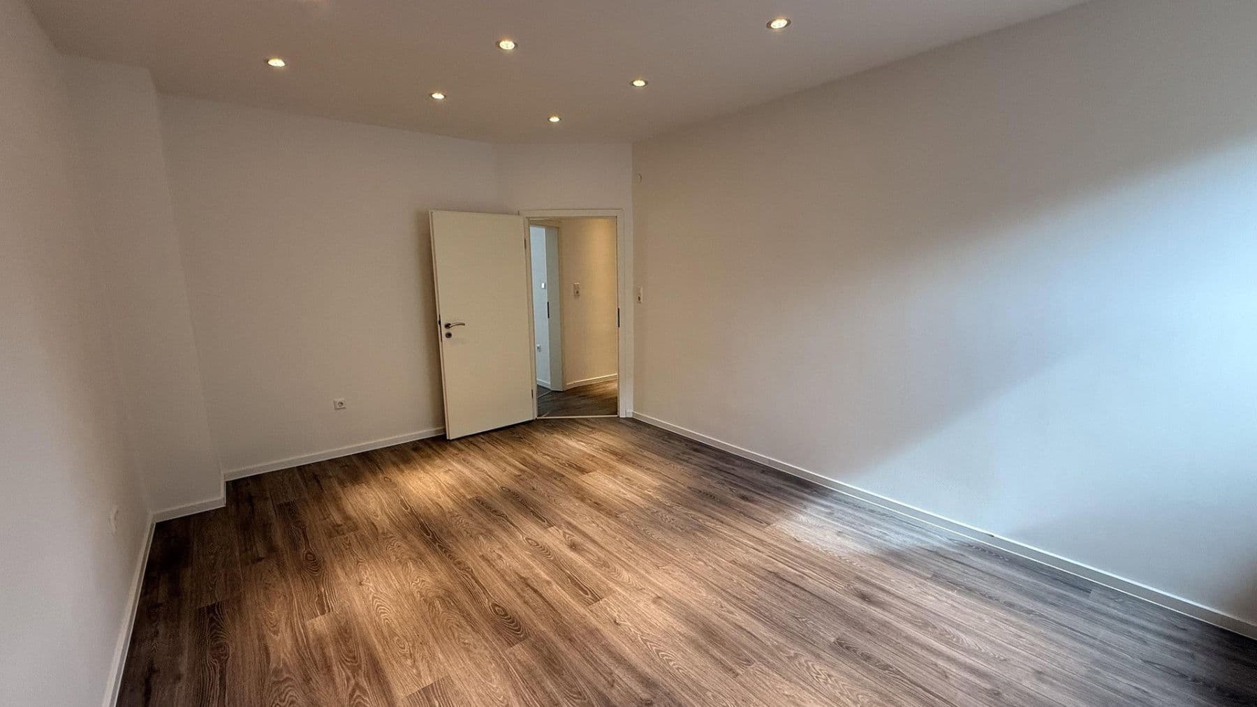 5 bedroom flat to rent, 100 m², Frankenthal, Rhineland-Palatinate 5 bedroom flat to rent, 100 m², Frankenthal, Rhineland-Palatinate
