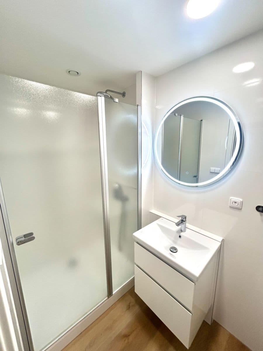 2 bedroom with open-plan kitchen flat for sale, 70 m², Rezlerova, Prague, Prague 2 bedroom with open-plan kitchen flat for sale, 70 m², Rezlerova, Prague, Prague