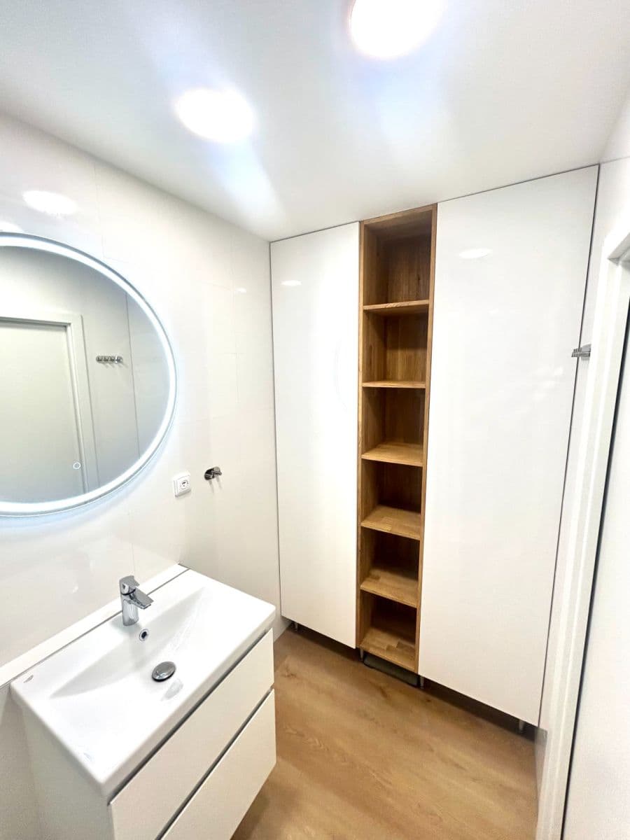 2 bedroom with open-plan kitchen flat for sale, 70 m², Rezlerova, Prague, Prague 2 bedroom with open-plan kitchen flat for sale, 70 m², Rezlerova, Prague, Prague